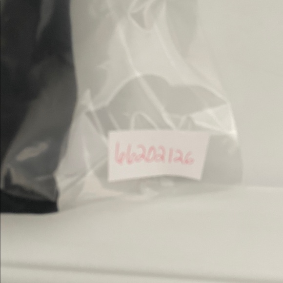 Tommy Bahama Men's XL 100% Silk MLB Baseball
Embroidered Hawaiian Shirt Black sz - Picture 11 of 11